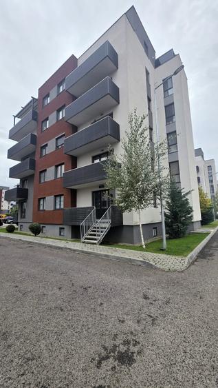 Apartament cu 2 camere decomandat în Avantgarden
