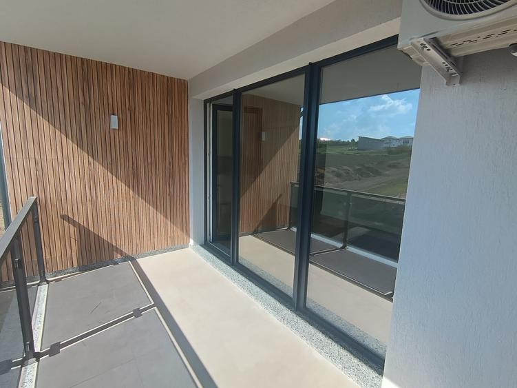 Apartament cu 3 camere în Rediu