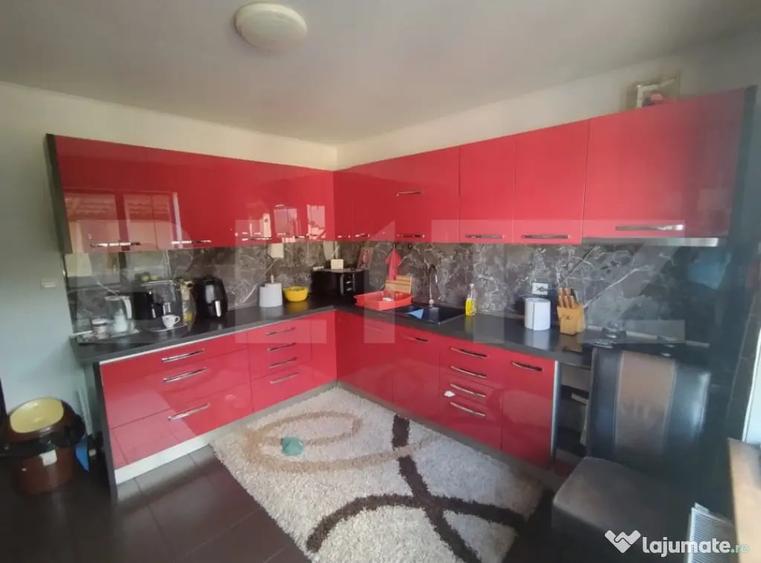 Casă cu 5 camere cu Teren 462 Mp în Malu Mare