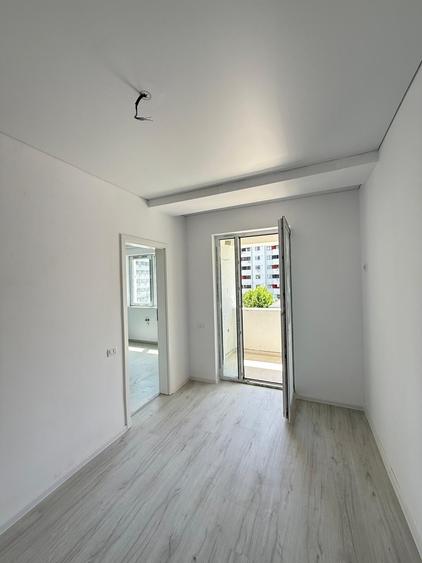 Apartament cu 2 camere semidecomandat în Militari