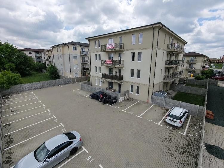 Apartament cu 2 camere decomandat în Giroc