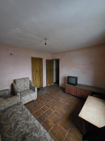 Apartament cu 2 camere decomandat în Zahana