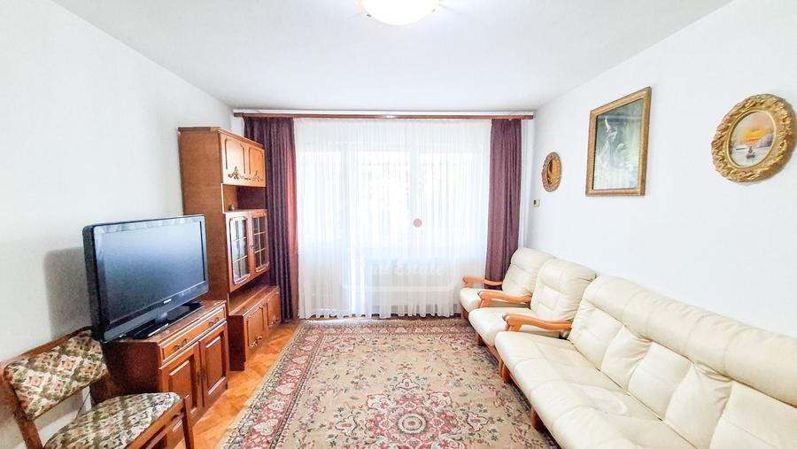 Apartament cu 2 camere semidecomandat, mobilat în Centrul Civic