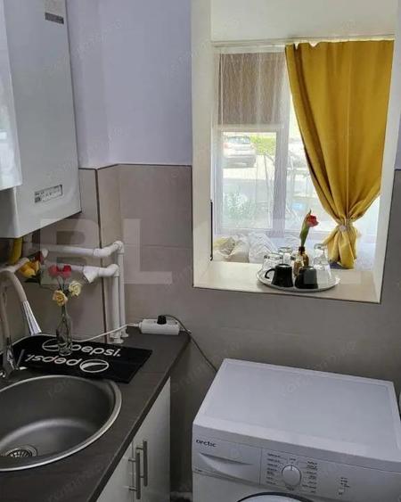 Garsonieră decomandată în Central