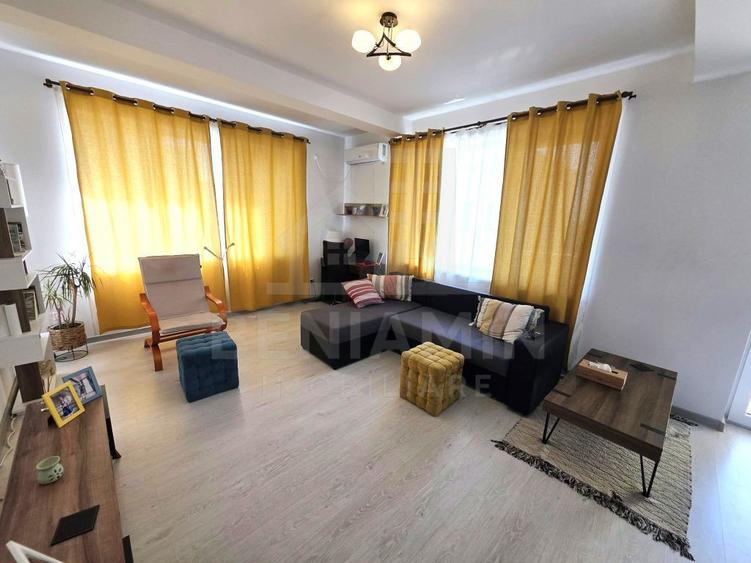 Apartament cu 2 camere decomandat în Sud
