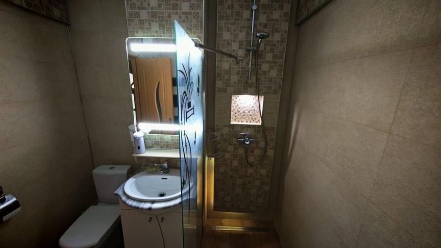 Apartament cu 2 camere decomandat în Lacu