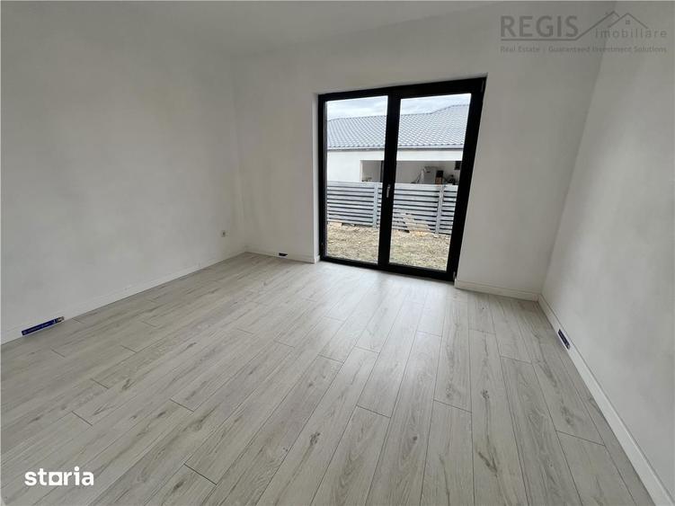 Casă cu 4 camere cu Canalizare în Cristian