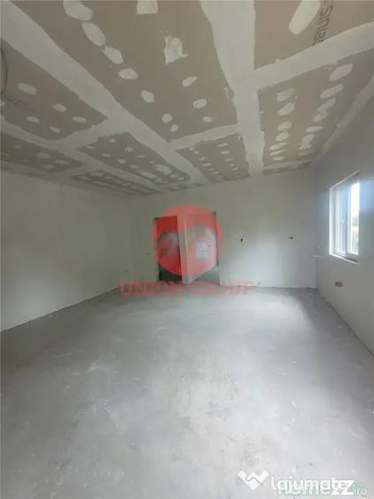 Casă cu 3 camere cu Teren 230 Mp în Lumina