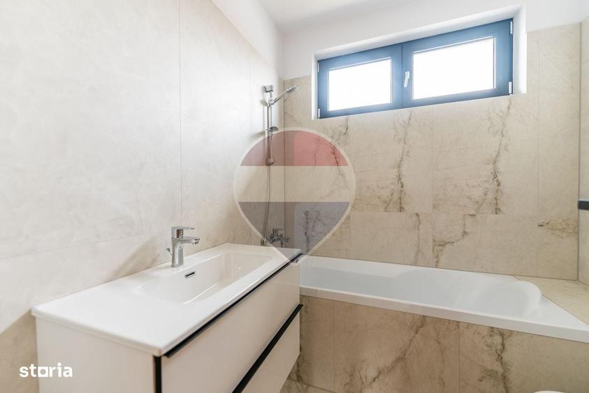 Casă cu 4 camere în Central