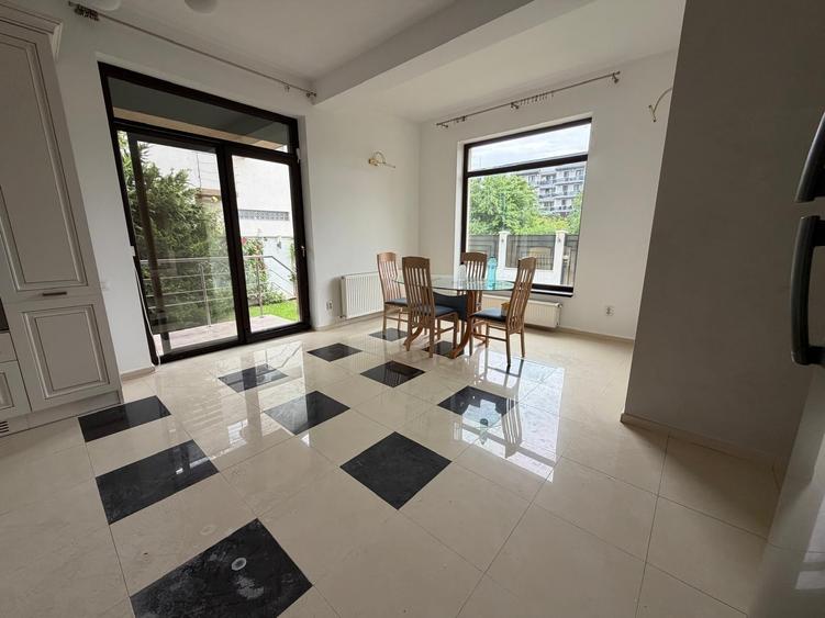 Duplex cu 5 camere cu Canalizare în Ghencea
