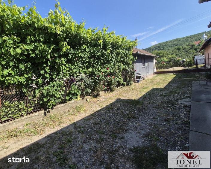 Casă cu 3 camere cu Teren 1167 Mp în Sântimbru