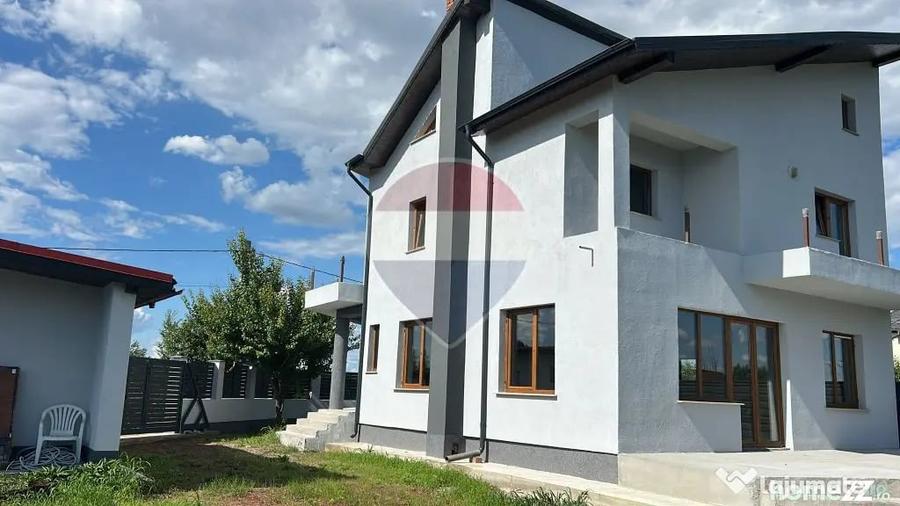 Casă cu 3 camere cu Teren 570 Mp în Săftica