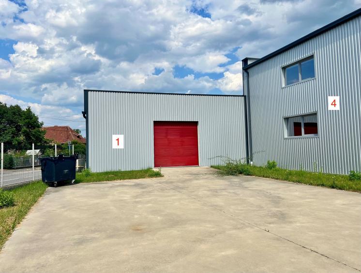 Spațiu comercial, de 900 mp, în Central