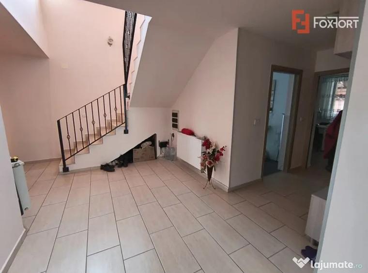 Casă cu 5 camere cu Teren 601 Mp în Chișoda