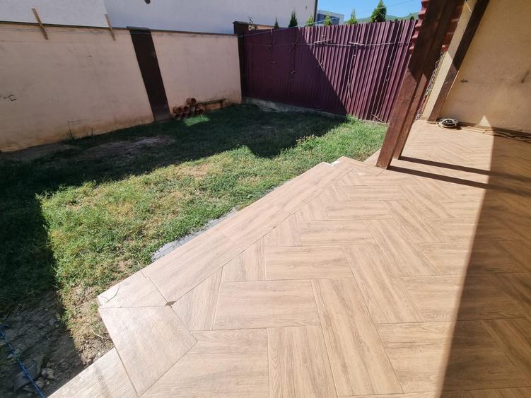 Casă individuală cu 4 camere cu Teren 200 Mp în Micești