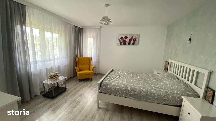 Casă cu 3 camere cu Teren 700 Mp în Bucium