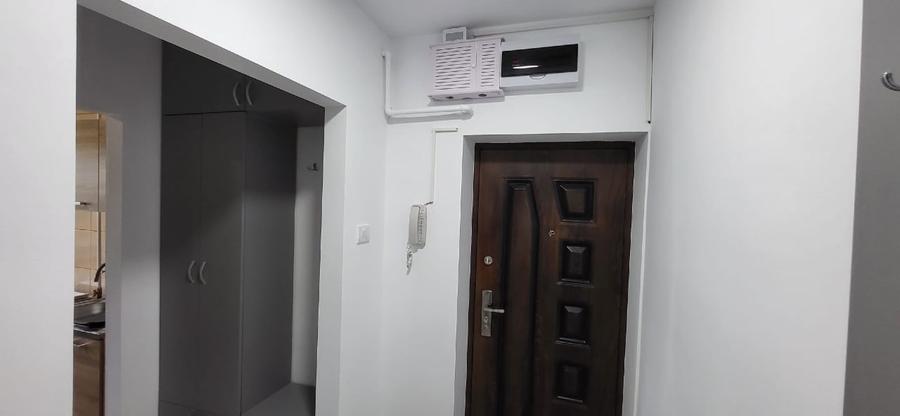 Apartament cu 2 camere semidecomandat, mobilat în City Park Mall