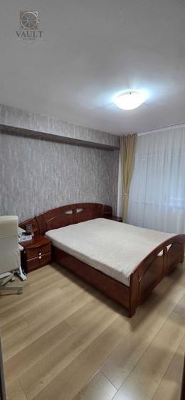 Apartament cu 4 camere decomandat, mobilat în Lujerului