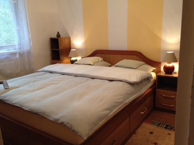Apartament cu 2 camere decomandat, mobilat în Central