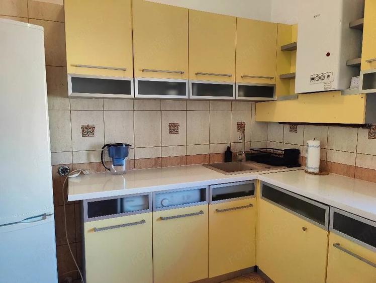 Apartament cu 3 camere decomandat în Beller