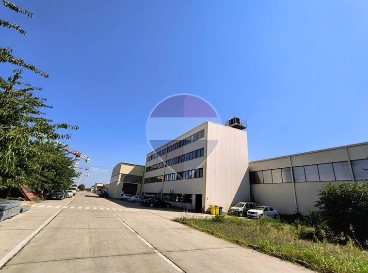 Spațiu industrial, de 1,280 mp, în Central