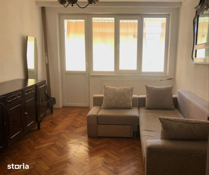 Apartament cu 2 camere semidecomandat în Ostroveni
