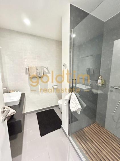 Casă individuală cu 5 camere cu Piscina în Izvorani