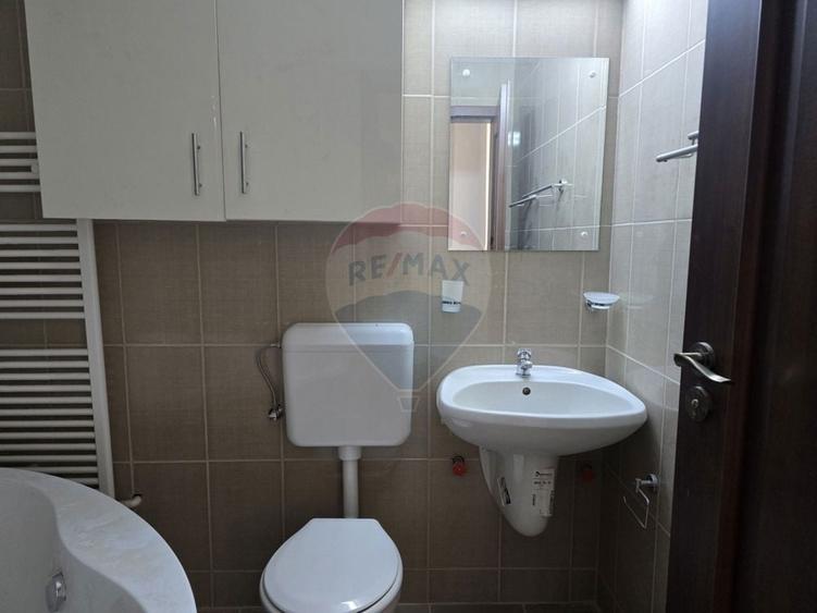 Casă cu Teren 2140 Mp în Moieciu