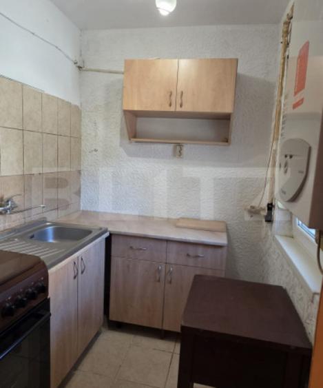 Apartament cu 2 camere semidecomandat în Micro 14
