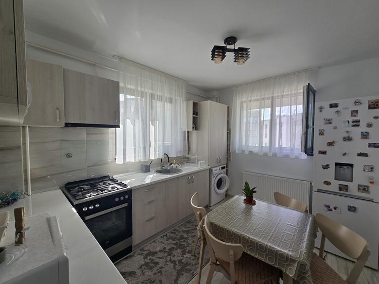 Apartament cu 2 camere decomandat în Bucium