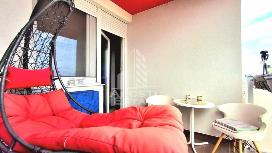 Apartament cu 2 camere semidecomandat, mobilat în Micălaca