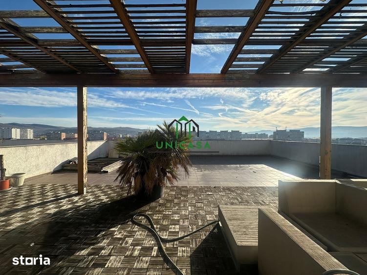 Apartament cu 4 camere în 1 Mai