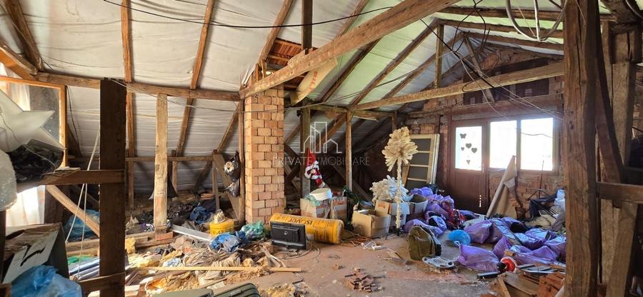 Casă individuală cu 4 camere cu Canalizare în Central