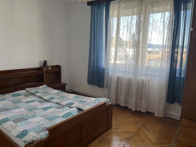 Apartament cu 2 camere decomandat în Exterior Vest