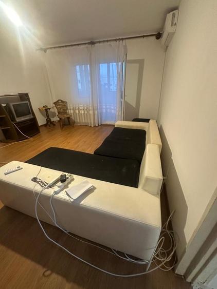 Garsonieră decomandată în Timpuri Noi