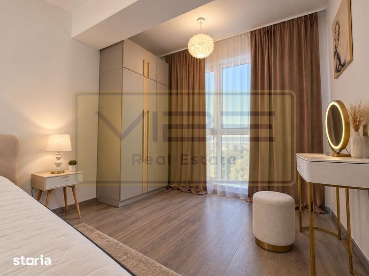 Apartament cu 3 camere semidecomandat, mobilat în Alexandru cel Bun