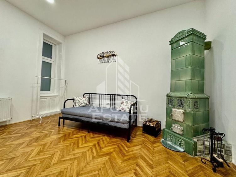 Apartament cu 4 camere decomandat, mobilat în Semicentral