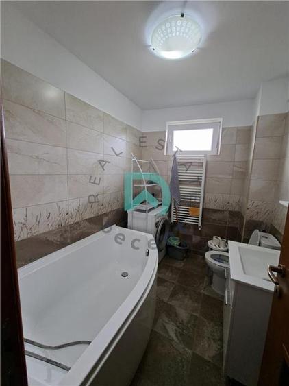 Apartament 2 camere, Tractorul, etaj 3, semidecomandat - 9