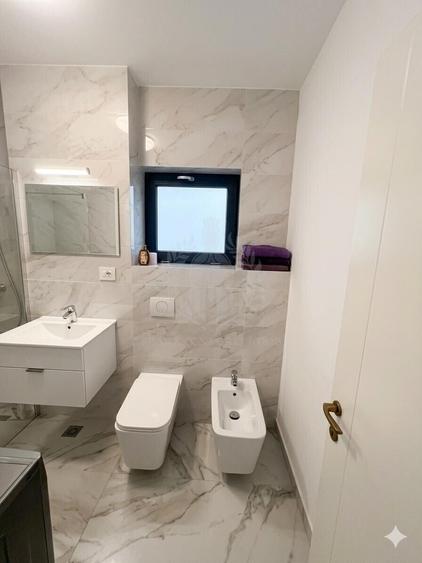 Apartament cu 2 camere decomandat, mobilat în Central