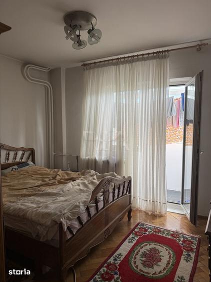 Apartament cu 3 camere decomandat, mobilat în Militari