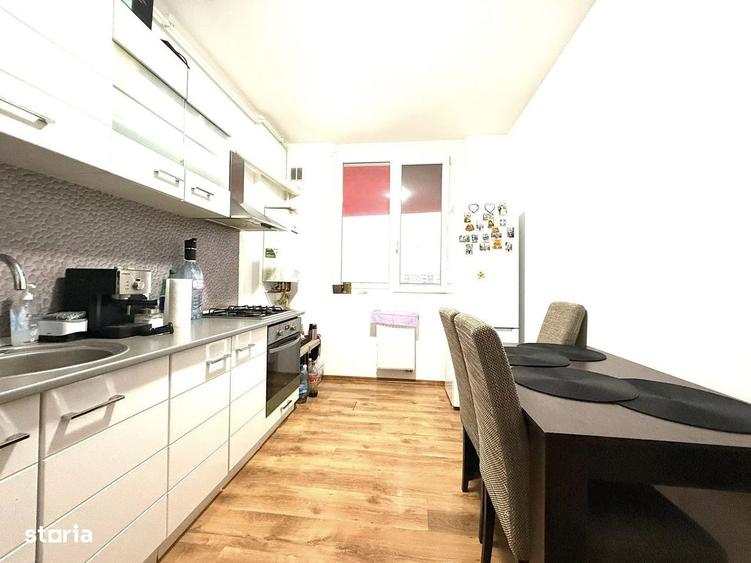 Apartament cu 3 camere în Orașul Nou