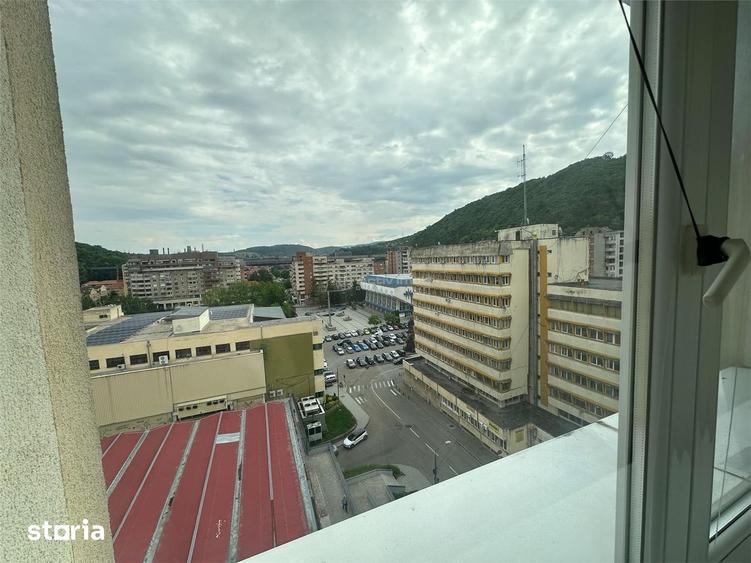 Garsonieră decomandată, mobilată în Ultracentral