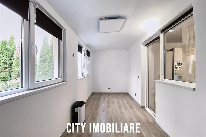 Apartament cu 2 camere semidecomandat, mobilat în Florești