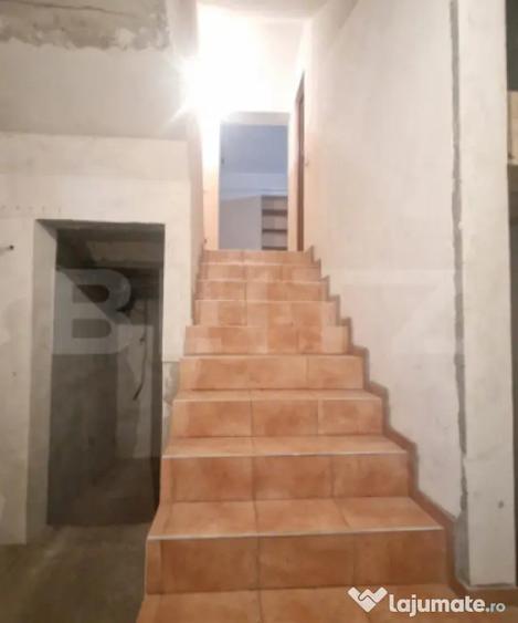 Casă cu 3 camere cu Teren 178 Mp în Craiter