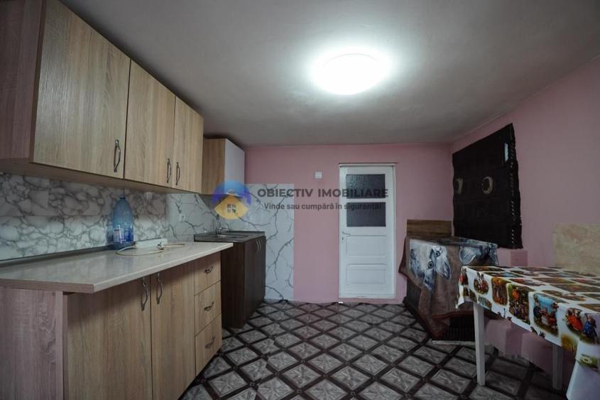 Teren intravilan de 9000 mp, în Vânători
