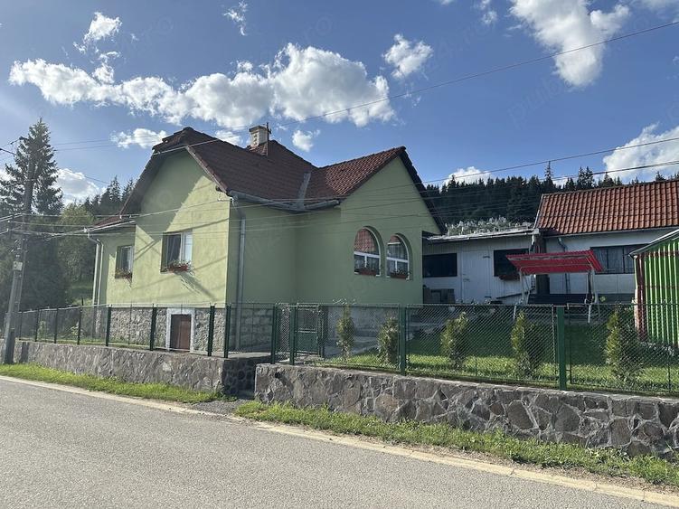 Casă cu Teren 500 Mp în Central