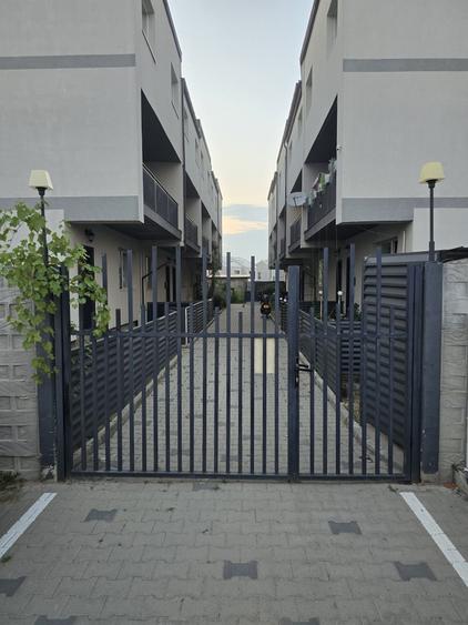 Casă cu 4 camere cu Teren 130 Mp în Central