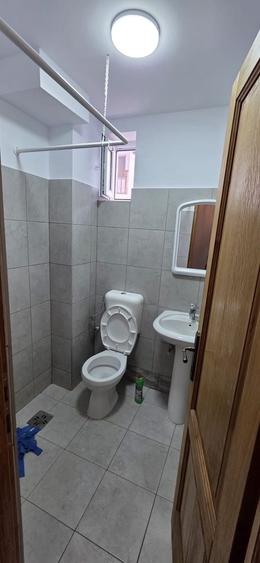 garsoniera de vanzare cu baie - 1