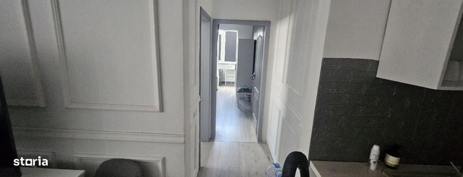 Apartament cu 3 camere decomandat în Centrul Istoric
