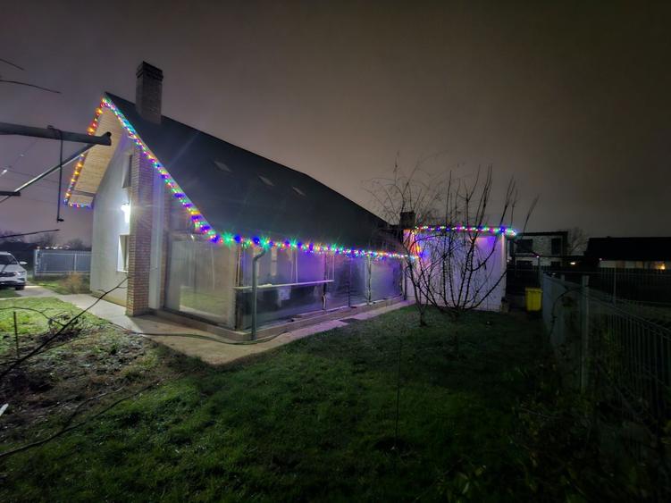 Casă cu 4 camere în Horia